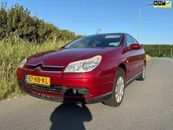 Rood, metallic lak Gebruikt 2005 Citroën C5 Exclusive Hatchback | € 2.999 (Eerlijke prijs)