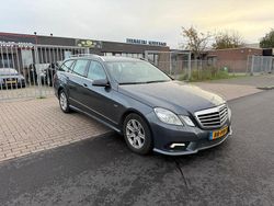 Grijs Gebruikt 2011 Mercedes E200 Business Stationwagen | € 5.350 (Eerlijke prijs)