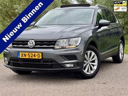 Grijs Gebruikt 2019 VW Tiguan Comfortline SUV | € 22.988 (Super prijs)
