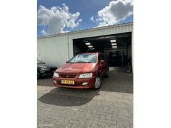 Rood Gebruikt 2002 Mitsubishi Space Star MPV | € 1.799 (Eerlijke prijs)