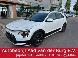 Wit Gebruikt 2023 Kia Niro SUV | € 31.950 (Eerlijke prijs)