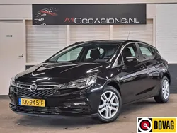 Zwart Gebruikt 2016 Opel Astra Edition Hatchback | € 9.995 (Eerlijke prijs)