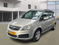 Grijs Gebruikt 2007 Opel Zafira Enjoy MPV | € 2.495