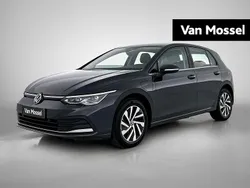 Grijs Gebruikt 2022 VW Golf VIII Style Hatchback | € 26.900 (Eerlijke prijs)