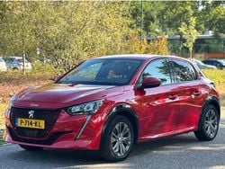 Rood Gebruikt 2021 Peugeot e-208 Allure Hatchback | € 14.350 (Goede deal)
