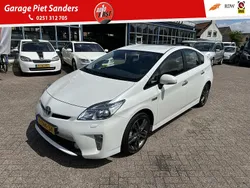 Wit Gebruikt 2015 Toyota Prius Business Edition Hatchback | € 10.950 (Eerlijke prijs)