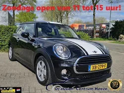 Zwart Gebruikt 2018 Mini Cooper Hatchback | € 13.999