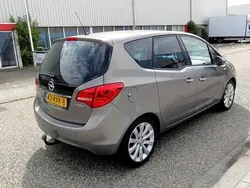 Bruin Gebruikt 2011 Opel Meriva MPV | € 3.999 (Eerlijke prijs)
