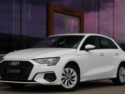 Wit Gebruikt 2022 Audi A3 Business Hatchback | € 28.450 (Eerlijke prijs)