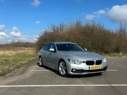Grijs Gebruikt 2015 BMW 330 Luxury Line Sedan | € 17.500 (Iets duurder)