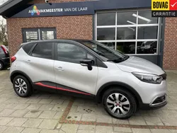 Zilver, metallic lak Gebruikt 2017 Renault Captur LIMITED SUV | € 11.450 (Eerlijke prijs)
