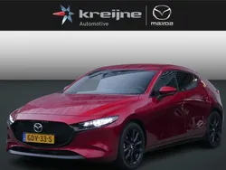 Rood Gebruikt 2024 Mazda 3 Exclusive-Line Hatchback | € 39.425