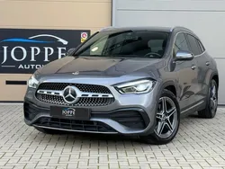 Grijs, metallic lak Gebruikt 2020 Mercedes GLA200 AMG line SUV | € 37.950 (Eerlijke prijs)