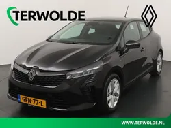 Zwart Gebruikt 2024 Renault Clio V Evolution Hatchback | € 23.340 (Eerlijke prijs)