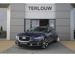 Loire blue (donker blauw metallic)zwart Gebruikt 2020 Jaguar XJ Sedan | € 69.995