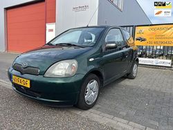 Groen Gebruikt 2000 Toyota Yaris Luna Hatchback | € 899 (Eerlijke prijs)