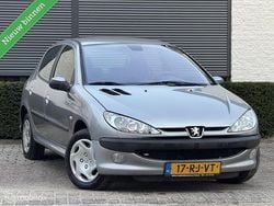 Grijs Gebruikt 2005 Peugeot 206 Hatchback | € 3.950 (Iets duurder)