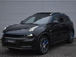 Zwart (metallic) Gebruikt 2024 Lynk & Co 01 SUV | € 30.880 (Eerlijke prijs)