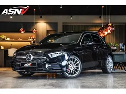 Zwart Gebruikt 2023 Mercedes A250 Business Hatchback | € 34.945 (Eerlijke prijs)