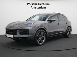 Grijs, metallic lak Gebruikt 2023 Porsche Cayenne SUV | € 109.950 (Super prijs)