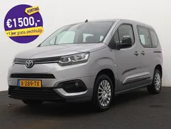 Grijs Gebruikt 2023 Toyota Proace Verso City Stationwagen | € 49.950