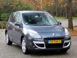 Zwart Gebruikt 2010 Renault Scénic III Privilege MPV | € 3.399 (Goede deal)
