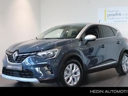 Twotone bleu marine / gris hi Gebruikt 2022 Renault Captur Intens SUV | € 20.950 (Goede deal)