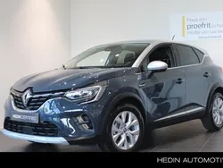 Twotone bleu marine / gris hi Gebruikt 2022 Renault Captur Intens SUV | € 22.245 (Eerlijke prijs)