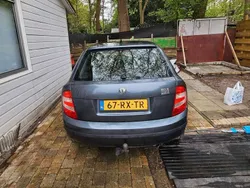 Blauw Gebruikt 2005 Skoda Fabia Elegance Hatchback | € 1.300 (Iets duurder)