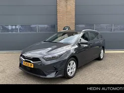 Grijs Gebruikt 2023 Kia Ceed Stationwagen | € 21.945 (Eerlijke prijs)