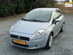 Grijs Gebruikt 2007 Fiat Grande Punto Dynamic Hatchback | € 1.950 (Iets duurder)