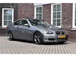Grijs Gebruikt 2006 BMW 335 Coupé | € 12.850 (Eerlijke prijs)
