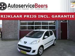 Wit Gebruikt 2011 Peugeot 107 Hatchback | € 3.750 (Eerlijke prijs)