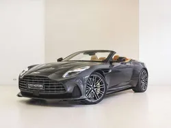 Grijs, metallic lak Nieuw 2024 Aston Martin DB12 Cabriolet | € 399.900