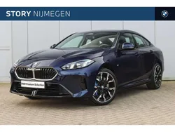Blauw, metallic lak Gebruikt 2025 BMW 220 Executive Coupé | € 47.950 (Eerlijke prijs)