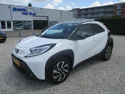 Wit Gebruikt 2024 Toyota Aygo Pulse Hatchback | € 21.500 (Duur)