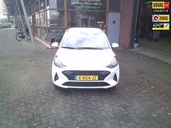 Wit Gebruikt 2024 Hyundai i10 Comfort Hatchback | € 16.900 (Eerlijke prijs)