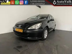 Zwart Gebruikt 2004 Peugeot 307 Hatchback | € 1.949 (Eerlijke prijs)
