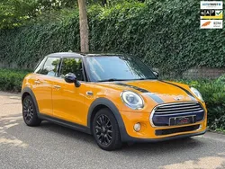 Oranje Gebruikt 2015 Mini Cooper Sport Hatchback | € 12.499 (Super prijs)