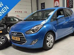 Blauw Gebruikt 2017 Hyundai ix20 Premium MPV | € 14.995 (Eerlijke prijs)