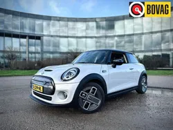 Zilver, metallic lak Gebruikt 2020 Mini Cooper SE Hatchback | € 27.880