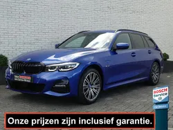 Blauw, metallic lak Gebruikt 2022 BMW 330e M Sport Stationwagen | € 30.900 (Super prijs)