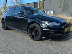 Zwart Gebruikt 2015 Audi A3 Hatchback | € 15.000 (Goede deal)