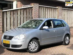 Grijs Gebruikt 2008 VW Polo Hatchback | € 2.499 (Eerlijke prijs)