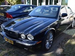 Zwart Gebruikt 2005 Jaguar XJ Sovereign Sedan | € 5.250