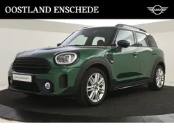 Groen, metallic lak Gebruikt 2020 Mini Cooper Countryman Comfort SUV | € 24.650 (Eerlijke prijs)