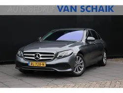 Grijs, metallic lak Gebruikt 2018 Mercedes E200 Avantgarde Sedan | € 27.950 (Super prijs)