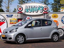 Grijs Gebruikt 2011 Toyota Aygo Comfort Hatchback | € 5.950 (Iets duurder)