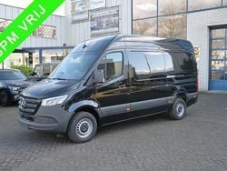 Zwart Gebruikt 2024 Mercedes Sprinter Van | € 48.950