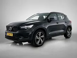Zwart metallic Gebruikt 2020 Volvo XC40 R-Design SUV | € 28.440 (Super prijs)
